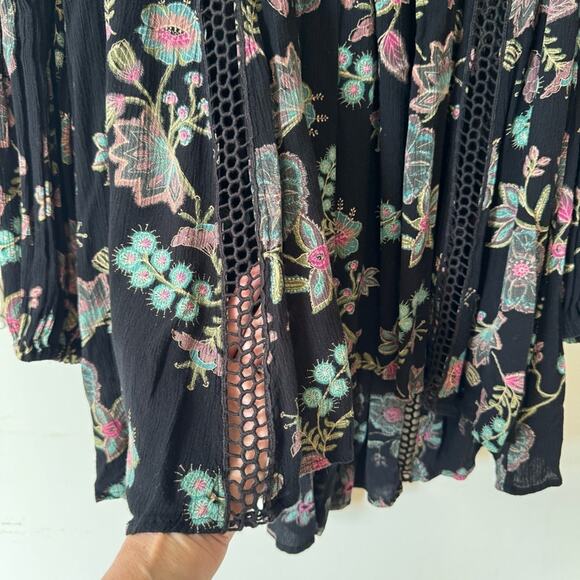 Free People Just the Two of Us Boho Crochet Lace Black and Pink Floral Tunic S - Picture 9 of 12